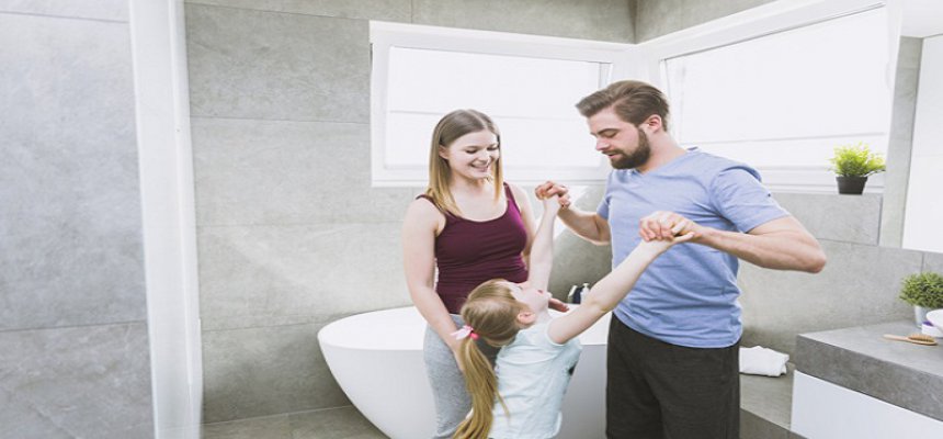 7 Cara Bikin Kamar Mandi Rumah Anda Selalu Bersih dan Wangi